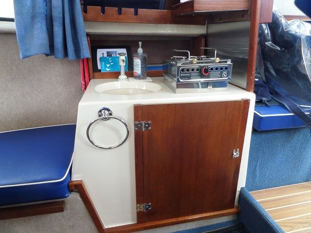 Hardy 18 Navigator For Sale 