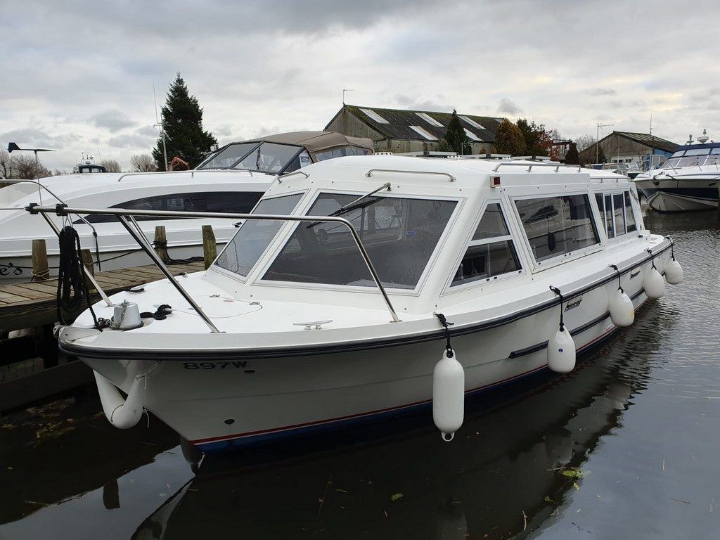 Sheerline 740 Finesse For Sale | Norfolk Yacht Agency | NYB82646